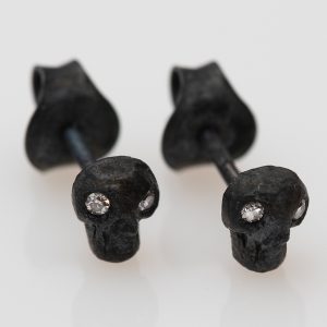 1059 Örhänge svartoxid